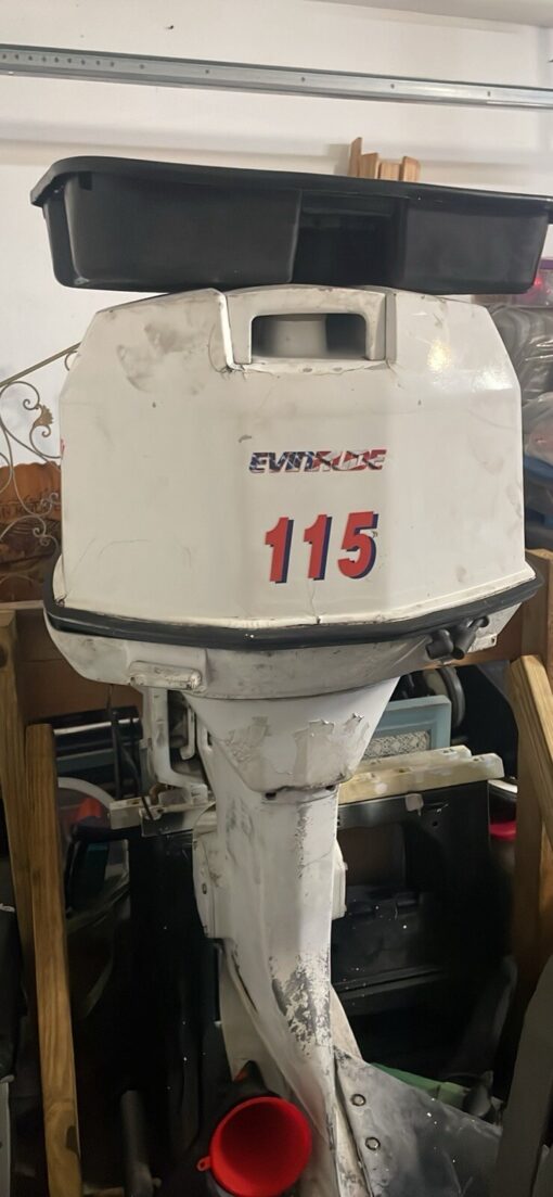 115 HP Evinrude Outboard Boat Motor w/ Cowling Cover,,