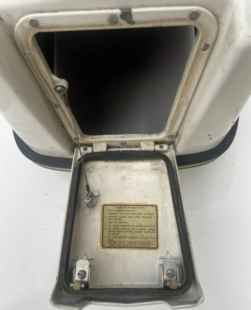 1971 JOHNSON EVINRUDE 40EL71B 40HP OUTBOARD MOTOR COWLING / COVER O.E.M USED.,,