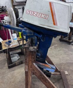 1985 85 SUZUKI OUTBOARD 25HP TOP COVER MOTOR SHROUD ENGINE,,