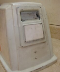1985 85 SUZUKI OUTBOARD 25HP TOP COVER MOTOR SHROUD ENGINE,,
