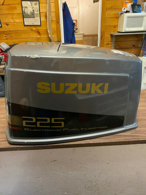 1992 Suzuki DT 225 HP EFI 2 Stroke Hood Top Cowl Cowling Shroud Freshwater MN,,