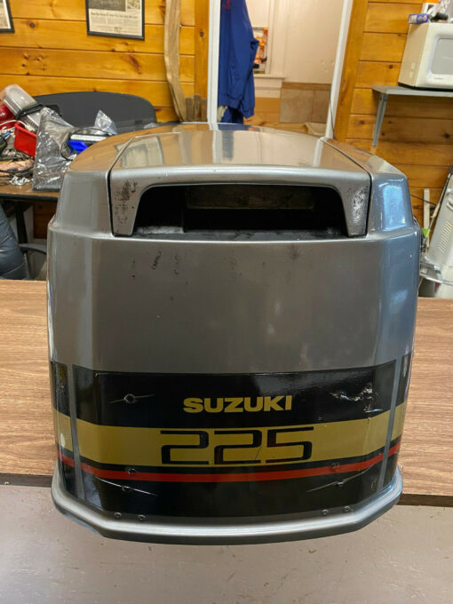 1992 Suzuki DT 225 HP EFI 2 Stroke Hood Top Cowl Cowling Shroud Freshwater MN,,