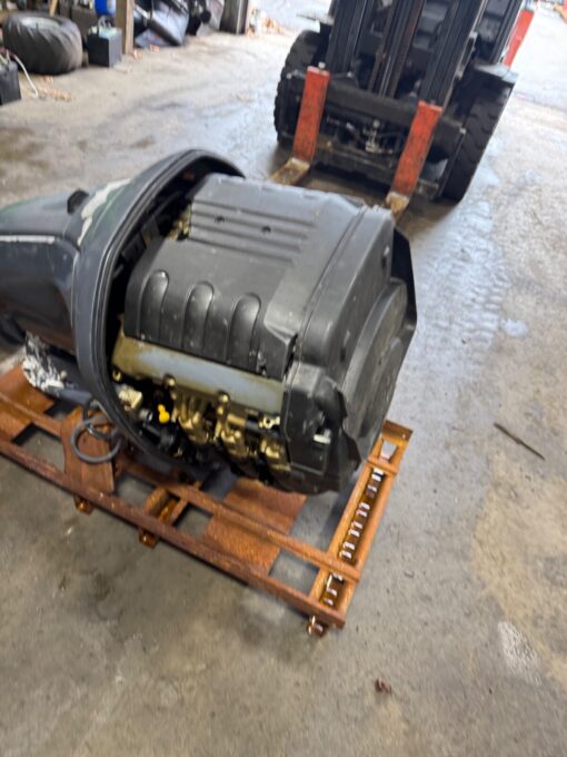 2003 Yamaha 225 hp F225 4-Stroke 25" Outboard Boat Motor V6 Standard Rotation RH,,