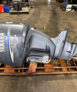 2003 Yamaha 225 hp F225 4-Stroke 25" Outboard Boat Motor V6 Standard Rotation RH