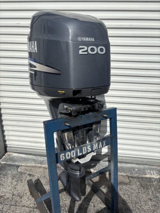 2004 Yamaha 200hp 200 Hp HPDI outboard motor 150,,