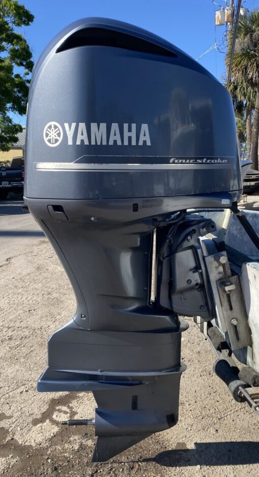 2010 Yamaha 350 HP 4-Stroke 30" Outboard Motor