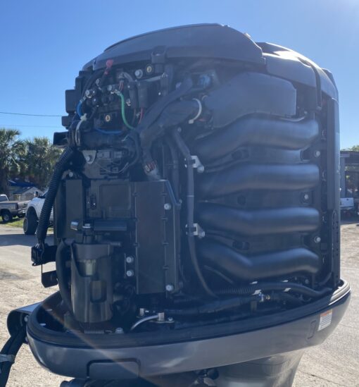 2010 Yamaha 350 HP 4-Stroke 30" Outboard Motor,,
