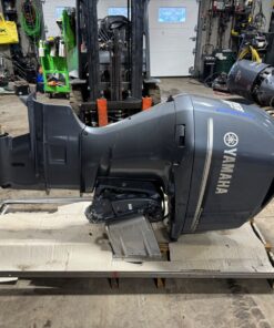 2013 Yamaha 300 hp F300 4-Stroke 30" Outboard Boat Motor V6 Counter Rotation LH