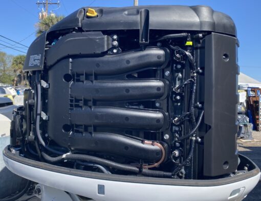 2016 Yamaha 350 HP 4-Stroke 30" Outboard Motor,,