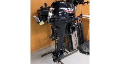 2022 Suzuki 9.9 HP 20" outboard Motor,,