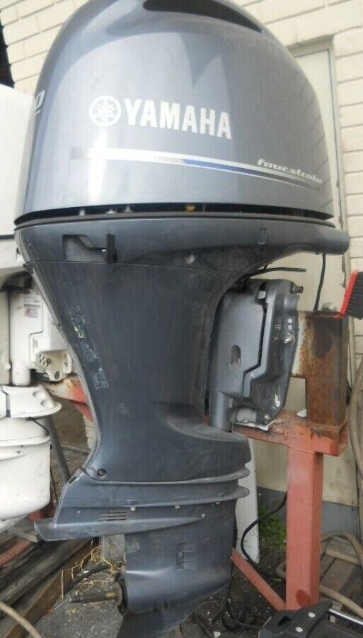 2022 Yamaha LF200XCA Outboard 25" Engine Motor 160Hour Rigging FlybyWire Remote