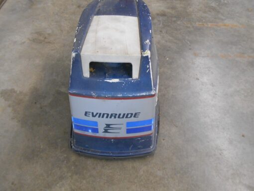 281780 Evinrude 1982 75hp E75TRLCNB Outboard Upper Motor Cover Hood (B),,