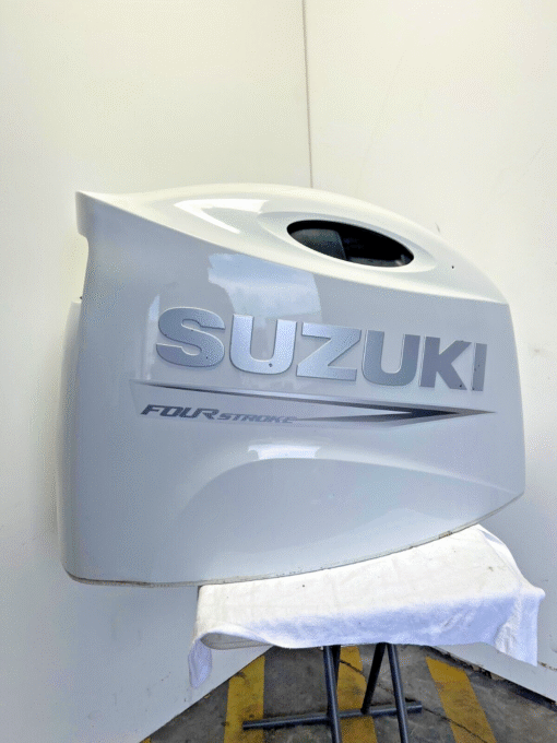 Four Stroke Suzuki Outboard Engine Motor Cowling