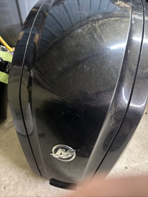 Mercury Outboard motor cowling 115 CT,,