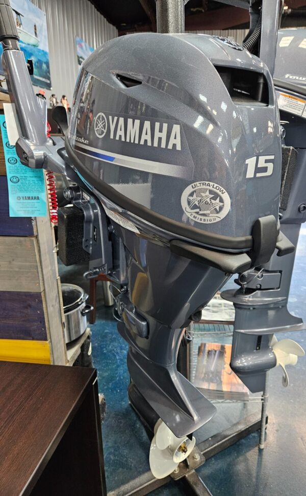 Yamaha F15SEHA 15HP 4-Stroke Outboard Motor – Electric Start, Tiller Handle, New in Box