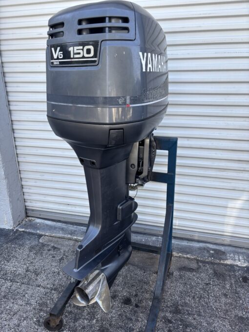 2000 Yamaha 150 HP Saltwater Series II Outboard Motor – 2-Stroke, 25” Shaft, Power Tilt & Trim – S150TXRY – Low Hours