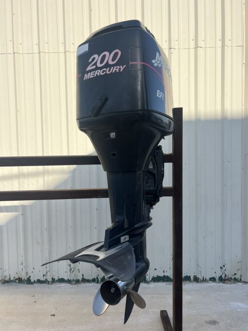 2001 Mercury 200 HP Offshore Outboard Motor – 2-Stroke – Powerful & Reliable – 25” Shaft – Ready to Run
