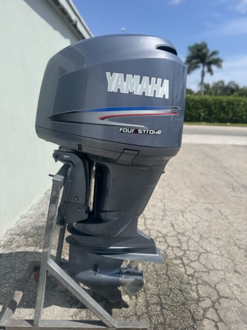2003 Yamaha F225 225HP Four Stroke Outboard Motor – 25” Shaft – EFI – Reliable Power – Smooth Compression