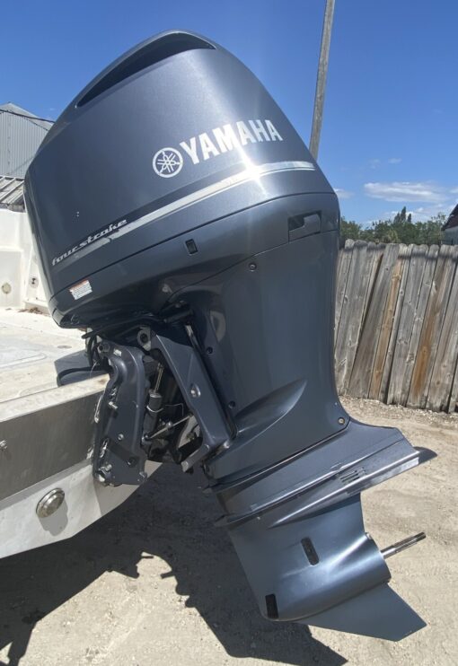 2012 Yamaha 300HP 4-Stroke EFI Outboard Motor – 25” Shaft – DEC – Fully Serviced – Smooth Running - Image 2