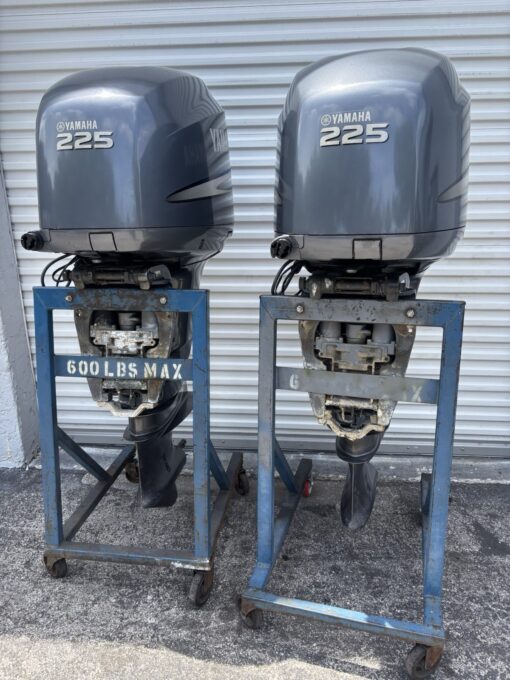 2005 Yamaha F225 225HP 4-Stroke Outboard Motors – EFI Pair, 25” Shaft - Image 3