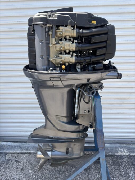 2003 Yamaha F225 225HP Four Stroke Outboard Motor – 25” Shaft – EFI – Power Tilt – Runs Strong - Image 3