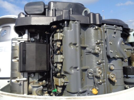 2021 Suzuki DF350 350HP Dual Prop 4-Stroke Outboard Motor – 30” Shaft – Excellent Condition - Image 4
