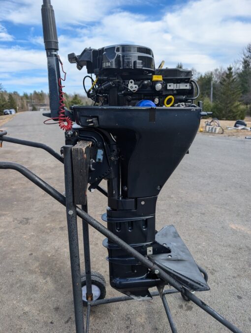 1999 Evinrude 15 HP 4-Stroke Outboard Motor – Long Shaft 20", Tiller, Pull Start – Reliable & Quiet - Image 4