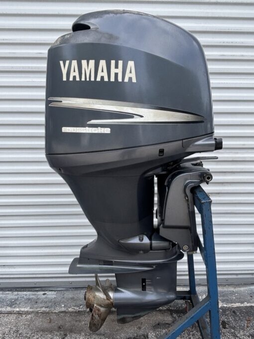Pair of 2016 Suzuki 300 HP Four-Stroke Outboard Motors – Counter Rotating, 25” Shafts – EFI, Power Tilt & Trim – Includes Controls & Harnesses - Image 4