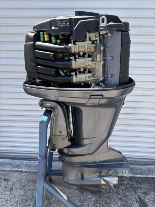 2003 Yamaha F225 225HP Four Stroke Outboard Motor – 25” Shaft – EFI – Power Tilt – Runs Strong - Image 4