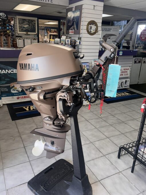 2024 Yamaha F25SWTHC3 25HP Outboard Motor | 15" Shaft | Tiller Handle | Electric Start & Pull Start | Fuel Injection | 3-Year Yamaha Warranty - Image 4
