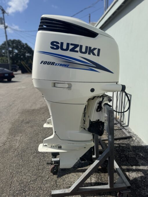Pair of 2016 Suzuki 300 HP Four-Stroke Outboard Motors – Counter Rotating, 25” Shafts – EFI, Power Tilt & Trim – Includes Controls & Harnesses - Image 6