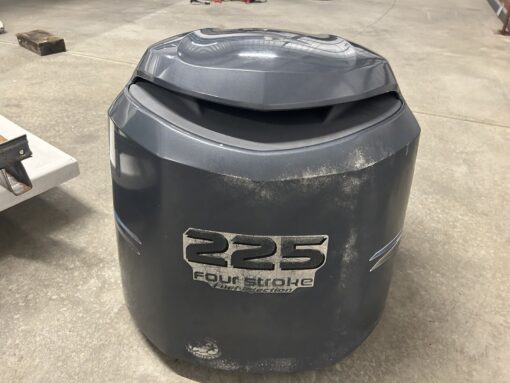 2007 Yamaha F225 Outboard Motor – 225HP – 4-Stroke – 25" Shaft – Freshwater Use – 902 Hours - Image 6