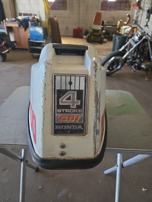 top cowl cover for a 10hp B100S HONDA OUTBOARD BOAT MOTOR 100 four 4 stroke,,