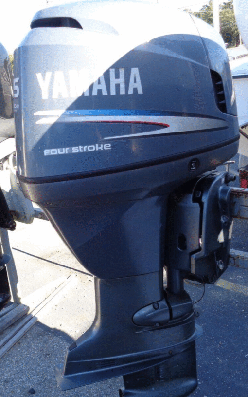USED 2003 Yamaha F115 115 HP 25” Outboard Motor | 4-Stroke | Fuel Injected | Right Hand Turning
