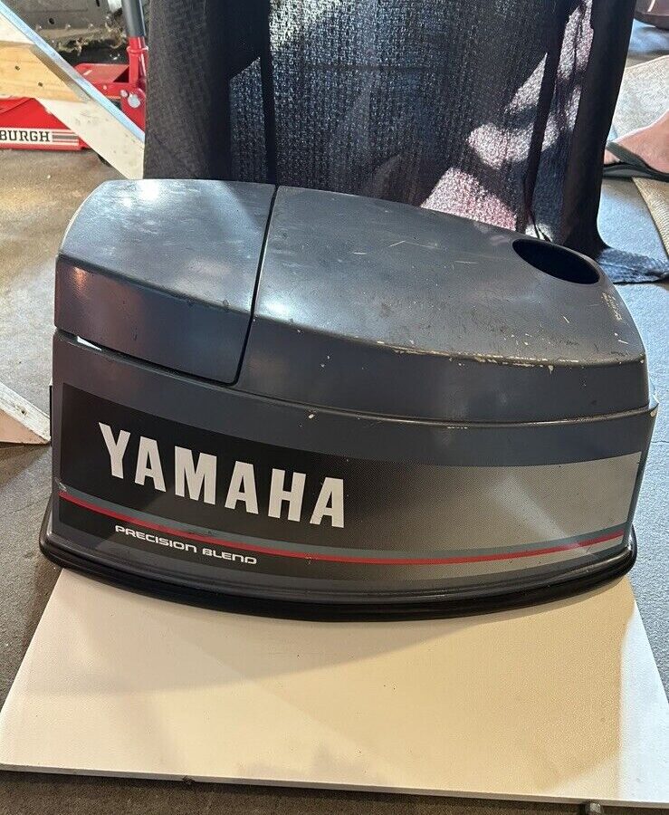 Yamaha 70 70hp Two Stroke Precision Blend Outboard Motor OEM Cowling / Hood