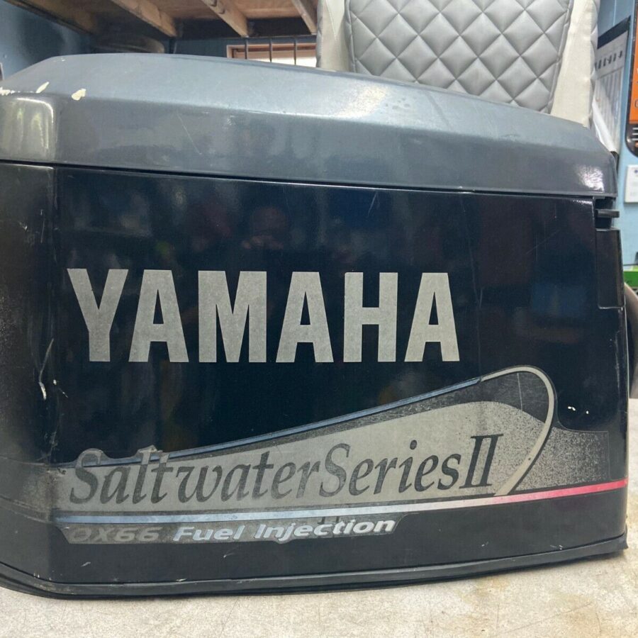 YAMAHA '96-03 250 HP V-MAX Or OX66 OUTBOARD MOTOR COWLING - STK # 9215
