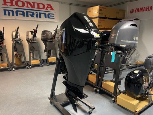 Mercury 225 HP extra long shaft F225 DS (including digital remote control, gauges and stainless steel propeller),,