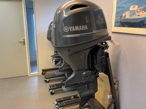 Yamaha 115 HP long shaft F115 LB (including remote control, gauge and propeller),,