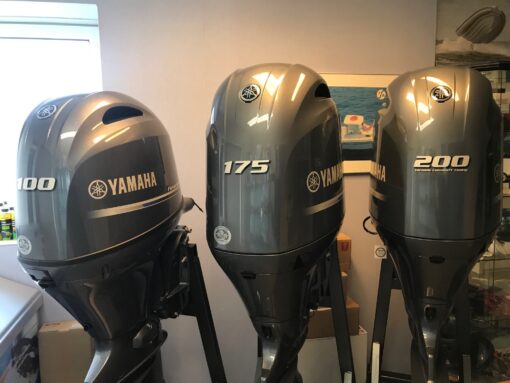 Yamaha 200 HP extra long shaft F200 XCB (includes drive-by-wire controls, gauge and propeller),,