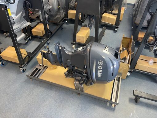 Yamaha 40 HP short shaft F40 FETS (including remote control, gauge and propeller),,
